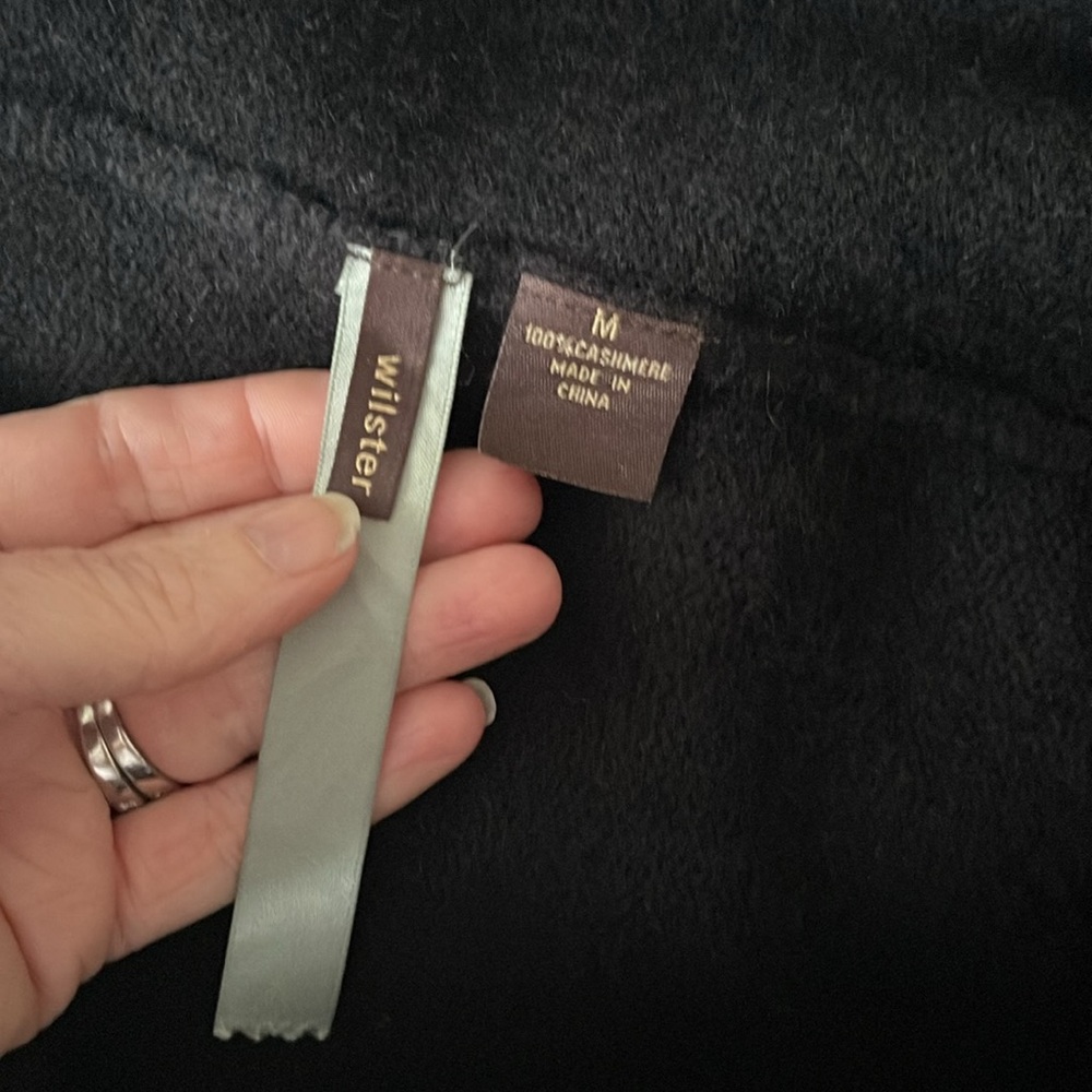 Cashmere wrap - Picture 4 of 4